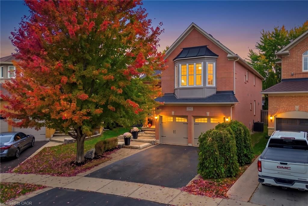 Single Family Residence for sale at 2447 Highmount Crescent, Oakville, ON, L6M 4Y9 - WM Westmount - MLS: 40871260