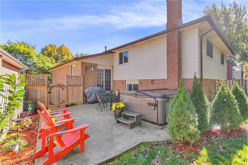 103 Westview Crescent photo 5