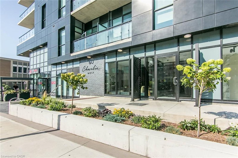 60 Charles Street photo 3