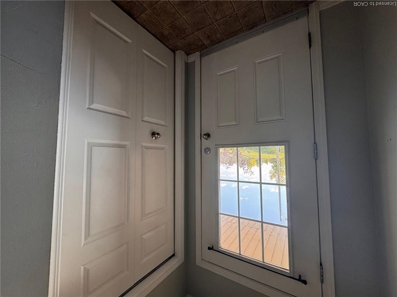 310 Parkvale Drive photo 2