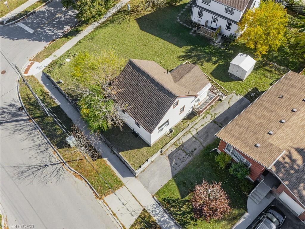 Single Family Residence for sale at 439 Alice Avenue, Kitchener, ON, N2M 2A3 - Victoria Hills - MLS: 40871342