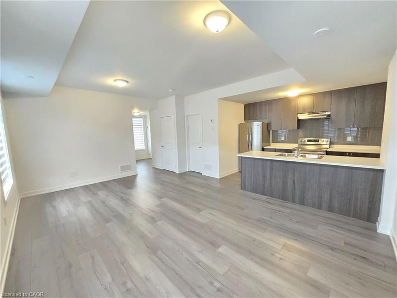 901 - 1655 Palmers Sawmill Road