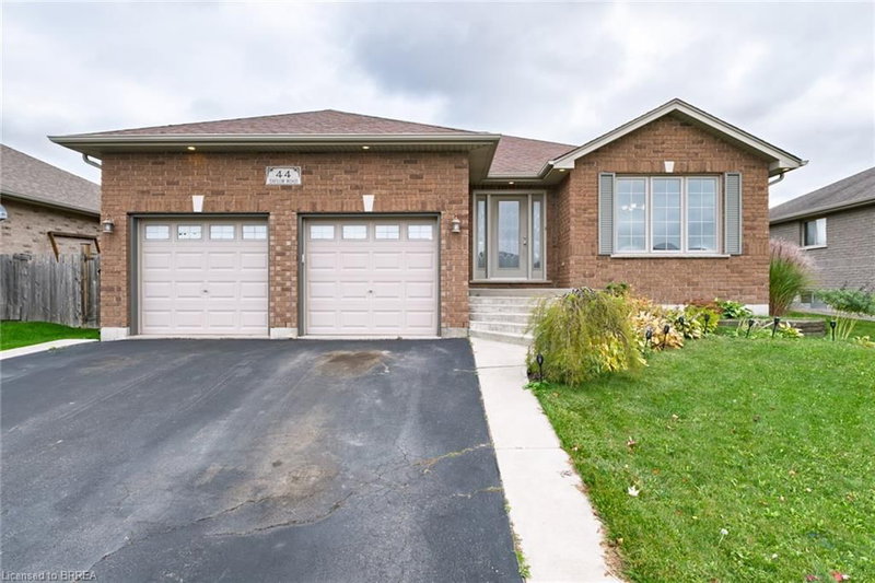 44 Taylor Road photo 2
