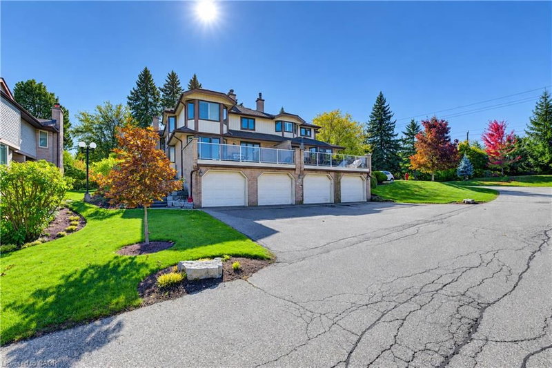 406 Craigleith Drive photo 4