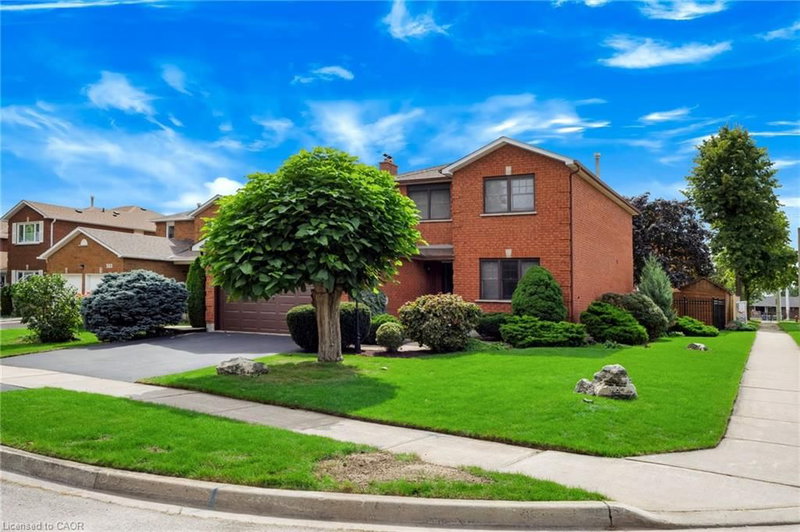 279 Hickory Circle