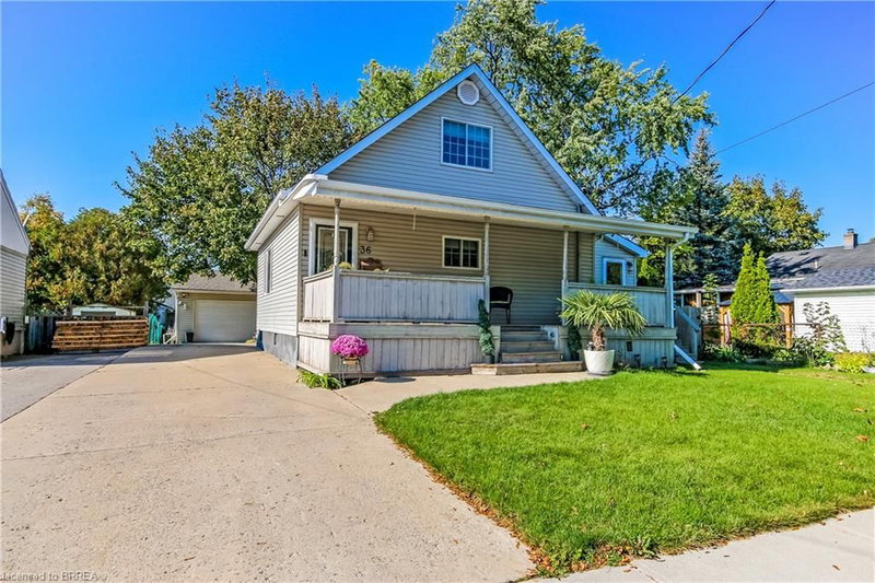 36 Alexander Drive photo 1