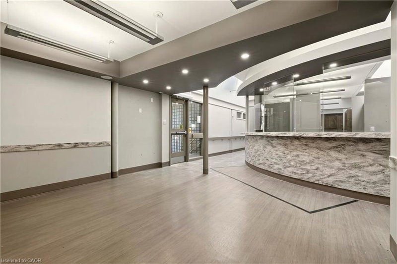 1493 Centre Road photo 4
