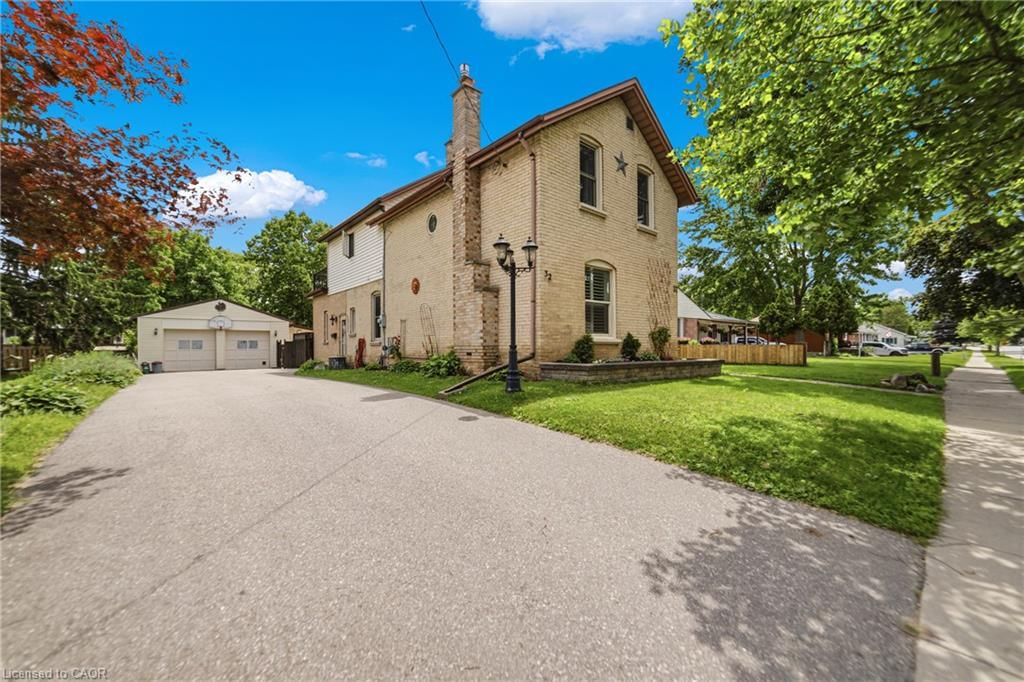 Single Family Residence for sale at 32 Clench Avenue, Brantford, ON, N3T 1B6 - Lion's Park - MLS: 40871603