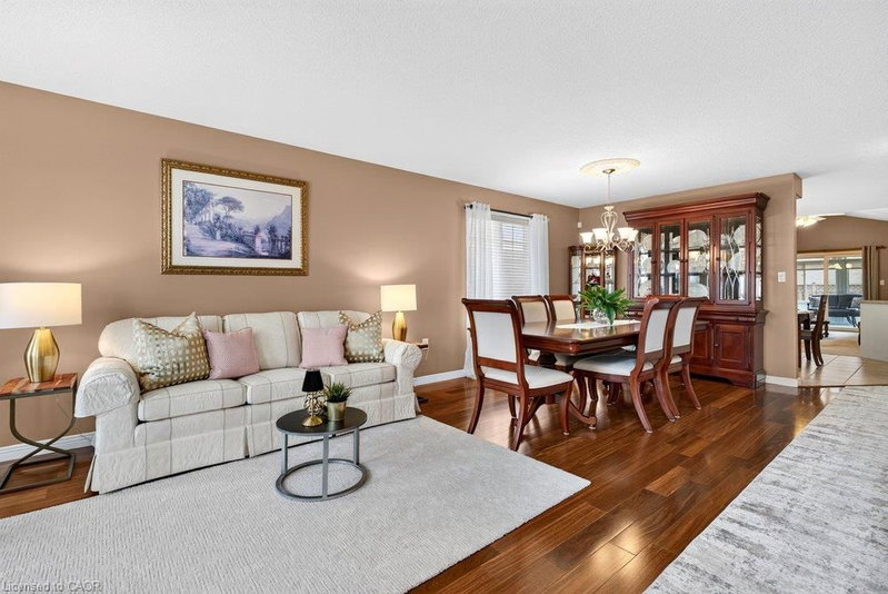 272 Gatestone Drive photo 2