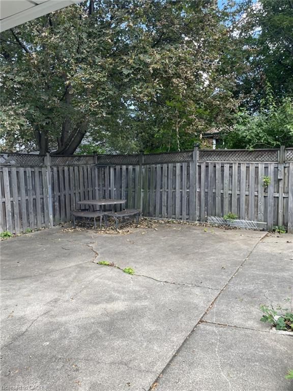 225 East 14th Street photo 5