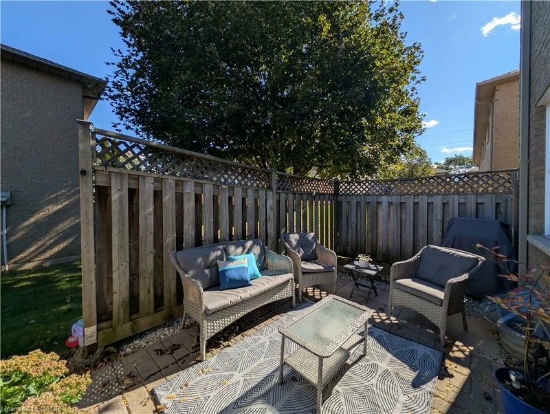 100 Vineberg Drive photo 5
