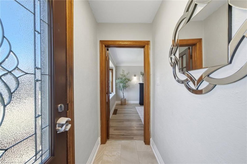 143 Huxley Avenue S photo 4