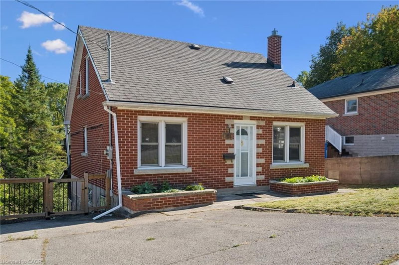 191 Grove Street photo 2