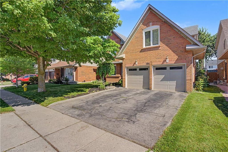 194 Glenvalley Drive photo 2