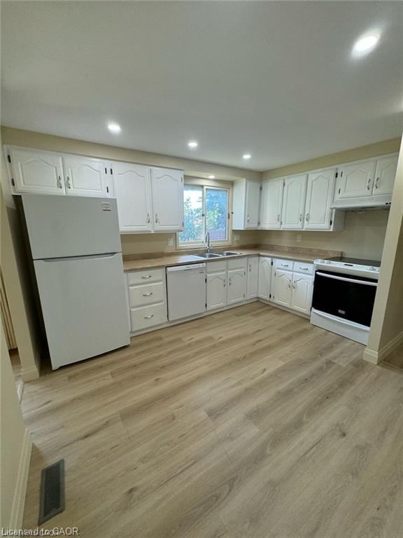 14 Briar Knoll Place photo 5