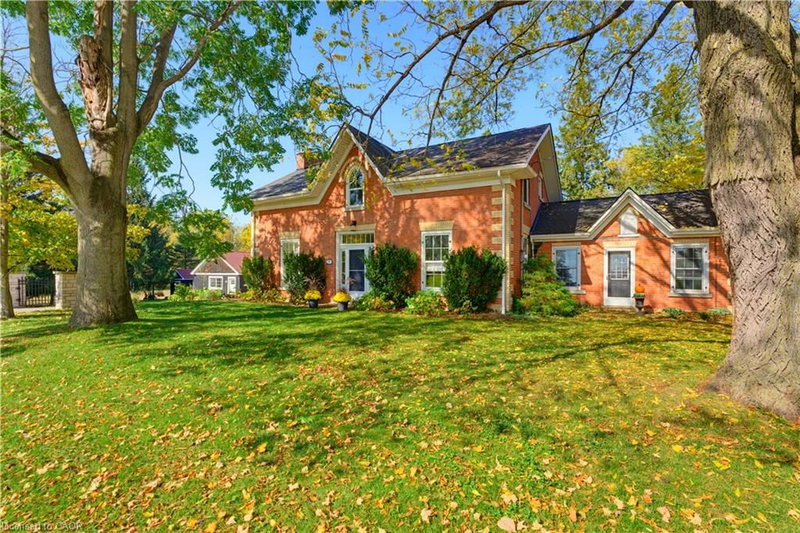 1719 Powerline Road W photo 1