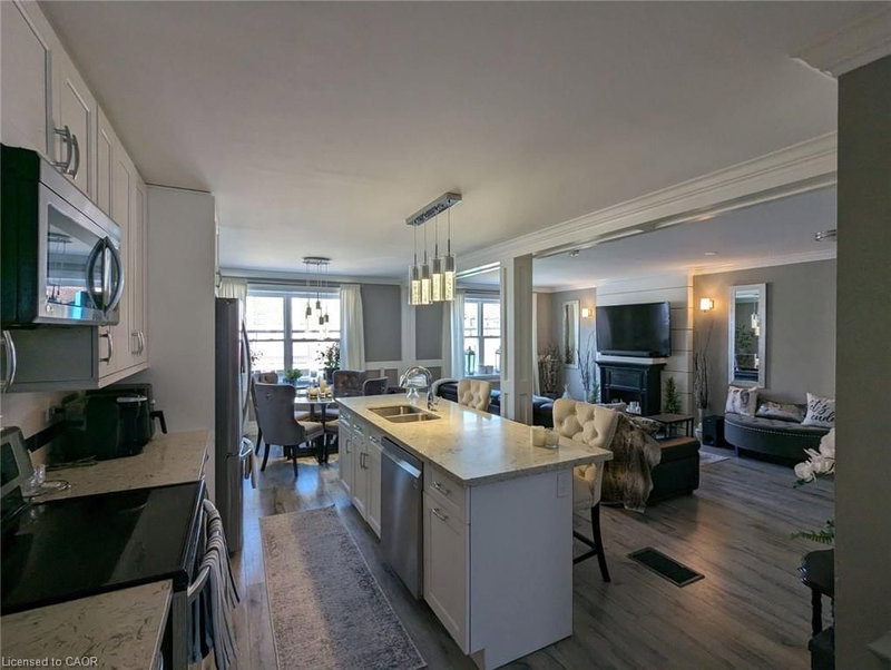 326 Ottawa Street photo 1