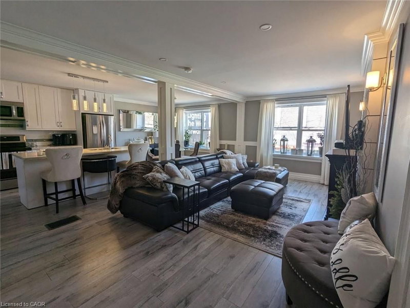 326 Ottawa Street photo 4
