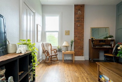 2 - 146 Forest Avenue