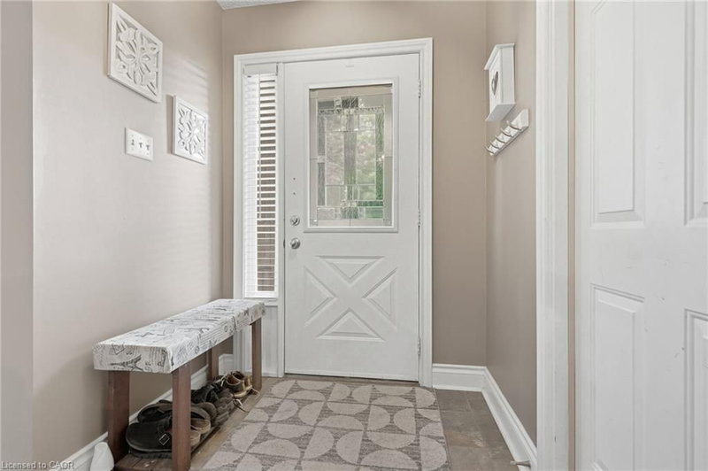 31 Karsh Crescent photo 3