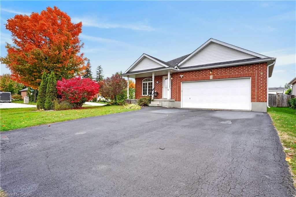 Single Family Residence for sale at 10 Pattison Place, Fergus, ON, N1M 3V1 - Rural Centre Wellington West - MLS: 40871791