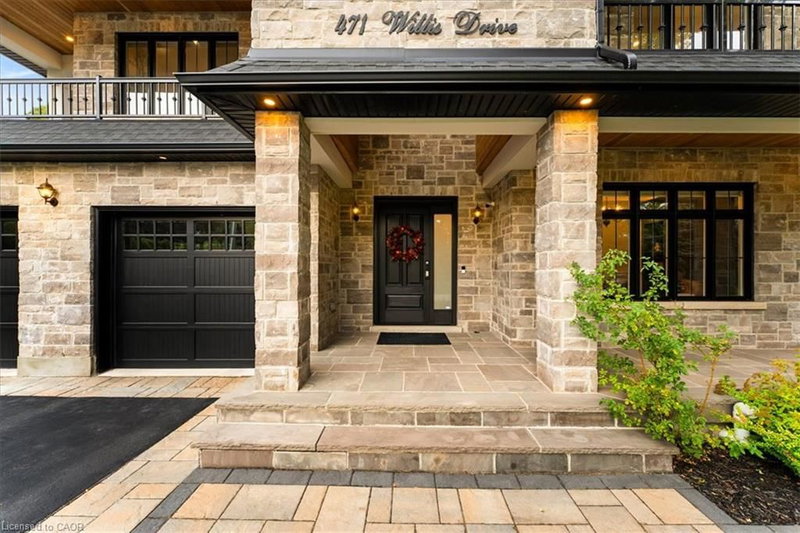 471 Willis Drive photo 3