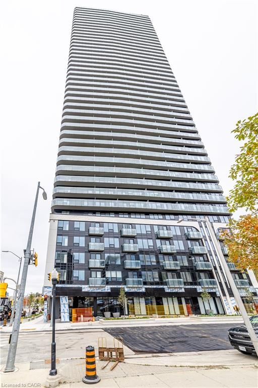 30 Francis Street S photo 2