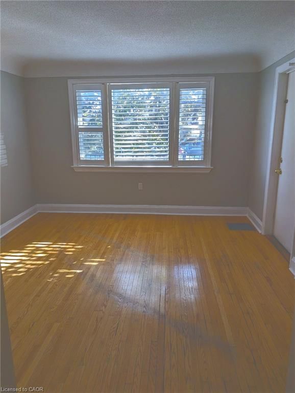 130 East 18th Street photo 3