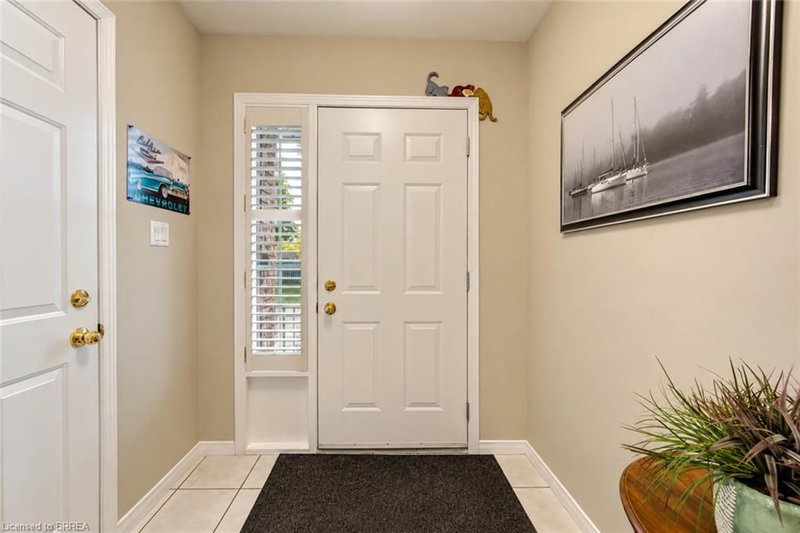 10 Courtland Drive photo 5