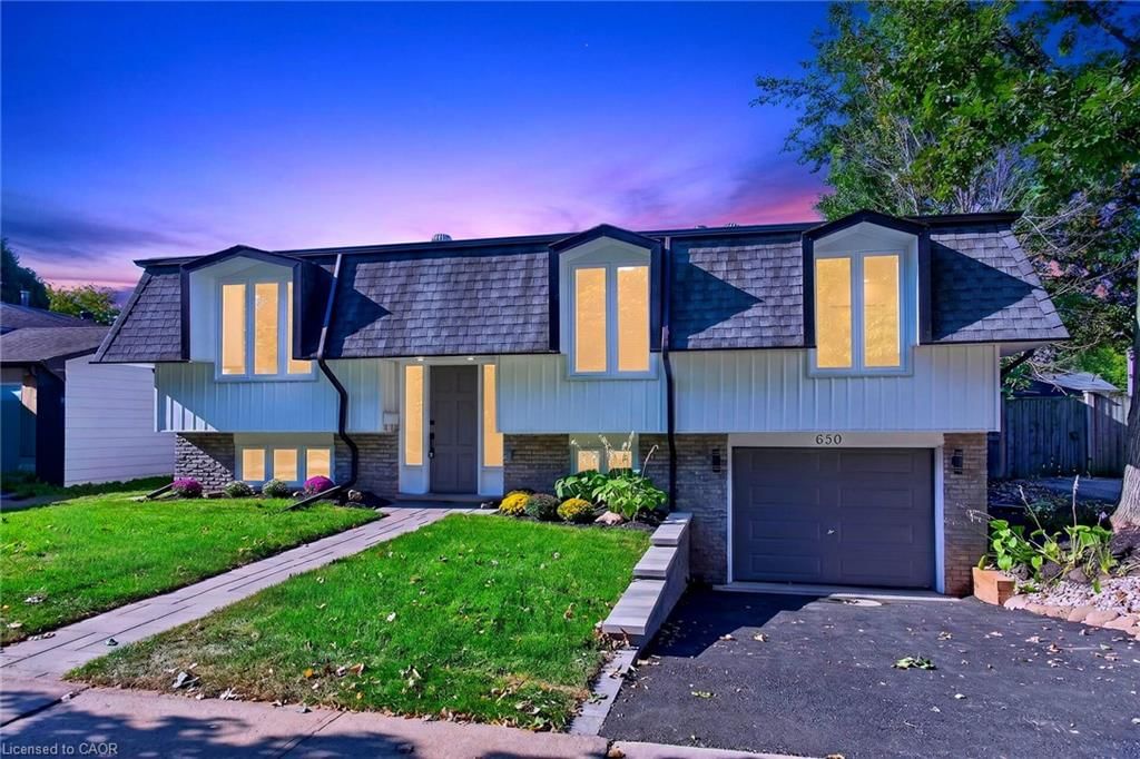Single Family Residence for sale at 650 Cumberland Avenue, Burlington, ON, L7N 2X5 - Dynes - MLS: 40871865