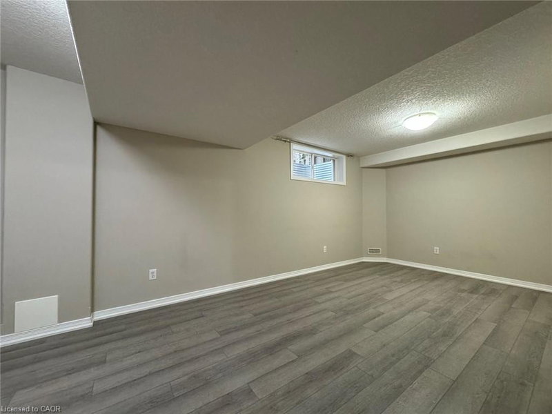 361 Parkvale Drive photo 3