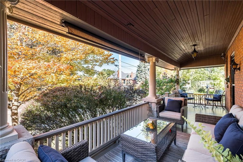 91 Mountain Avenue photo 4