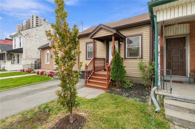 57 Tisdale Street N photo 3