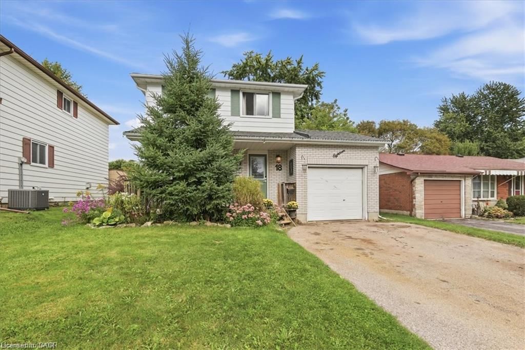 Single Family Residence for sale at 18 Forest Glen Court, Kitchener, ON, N2N 1E2 - Forest Heights - MLS: 40872003