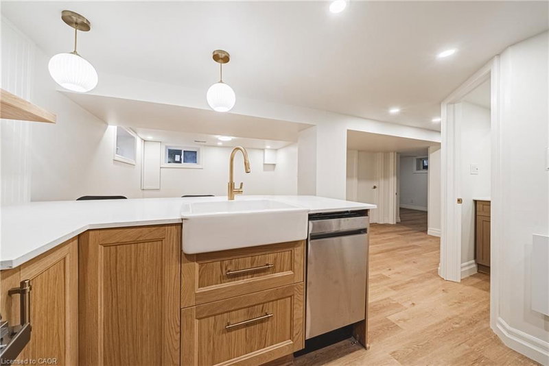 Lower - 113 Erin Avenue