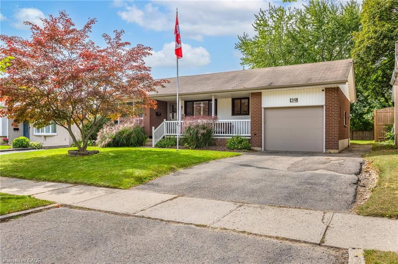 39 Wren Crescent photo 1