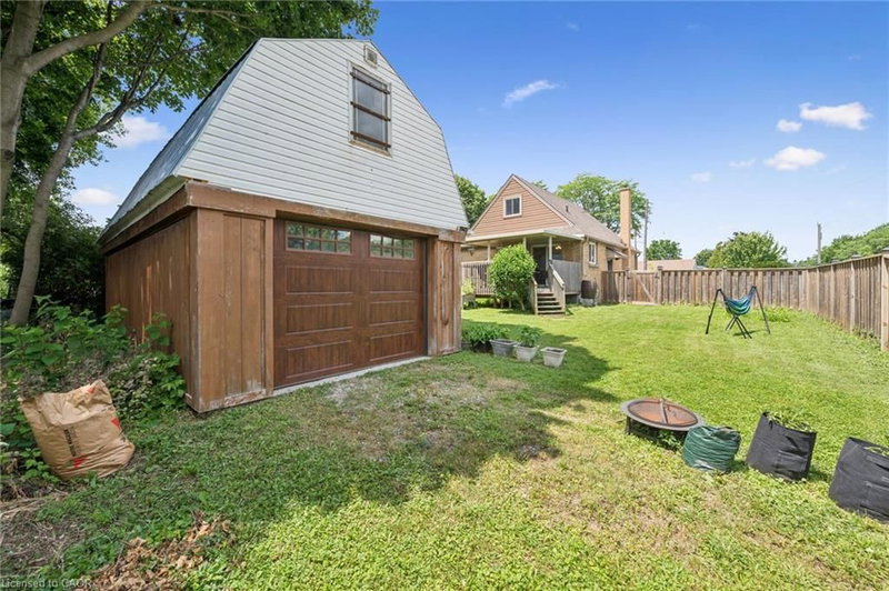 129 Florence Avenue photo 2
