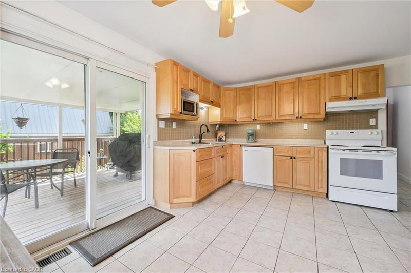 129 Florence Avenue photo 3