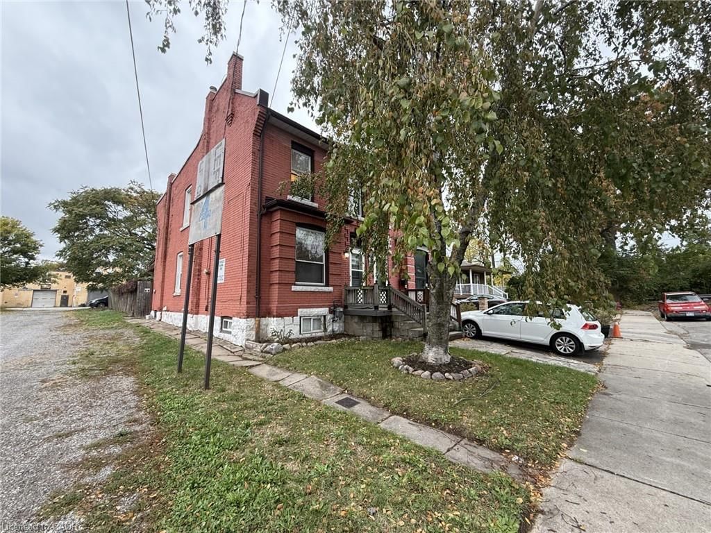 Single Family Residence for lease at 325 Catharine Street, Hamilton, ON, L8L 4T1 - Beasley North - MLS: 40872047