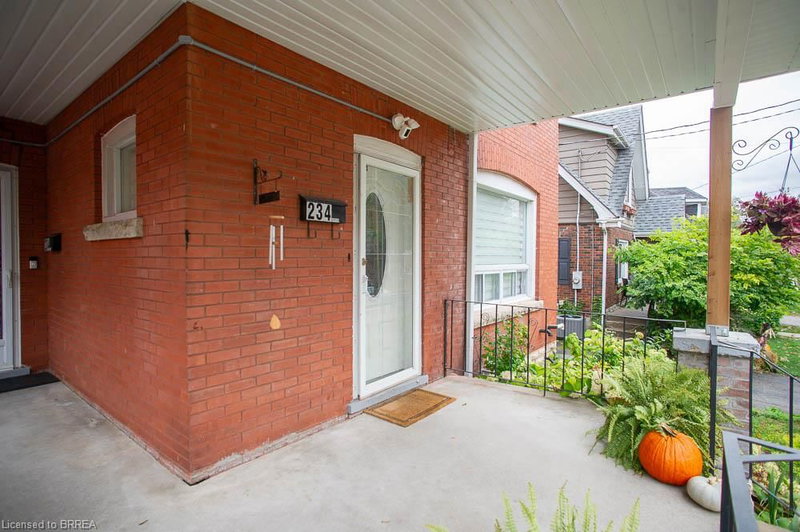 234 Sheridan Street photo 4