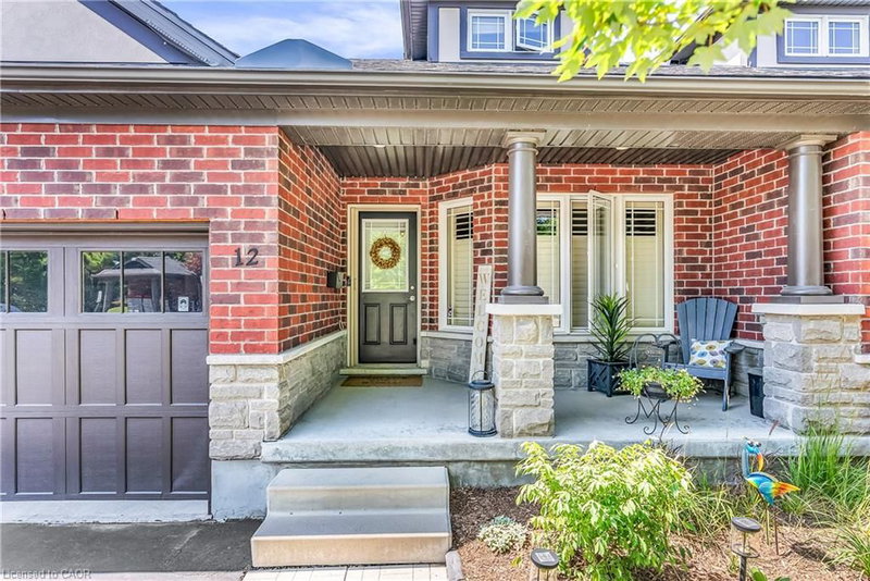 12 Annmoore Crescent photo 2