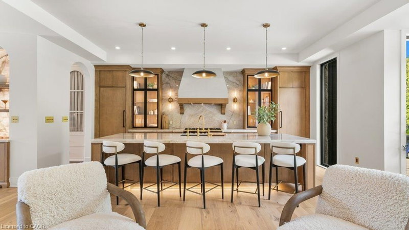 2 Bridlewood Crescent photo 5
