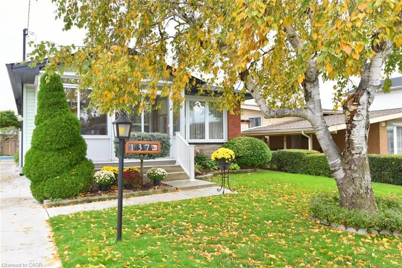137 Fielding Crescent photo 4