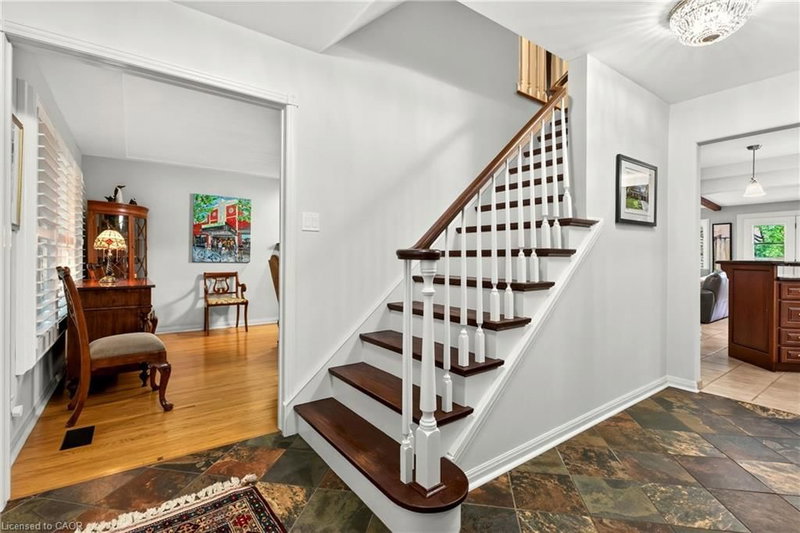 29 Woodside Drive photo 3