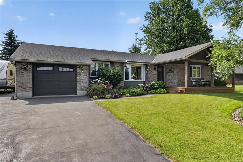 952 Robinson Road photo 2