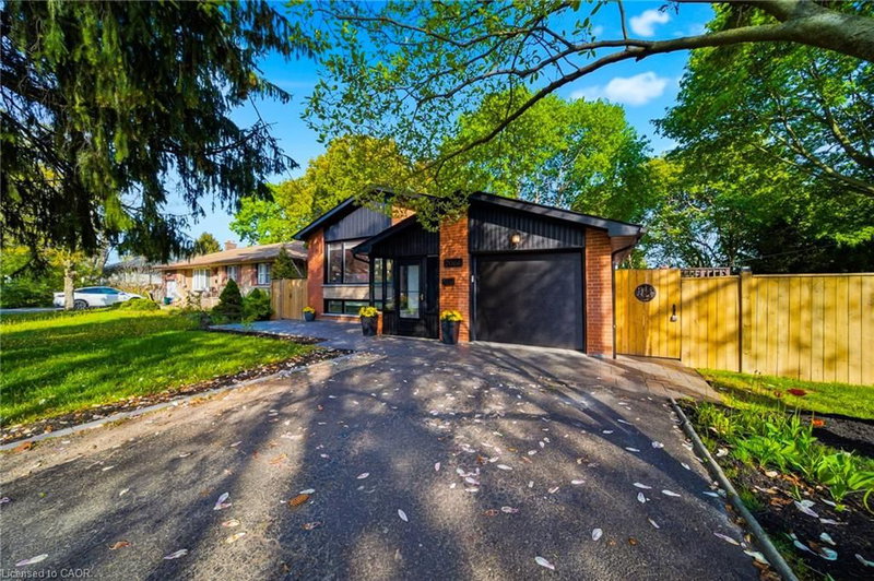 2066 Rebecca Street photo 2