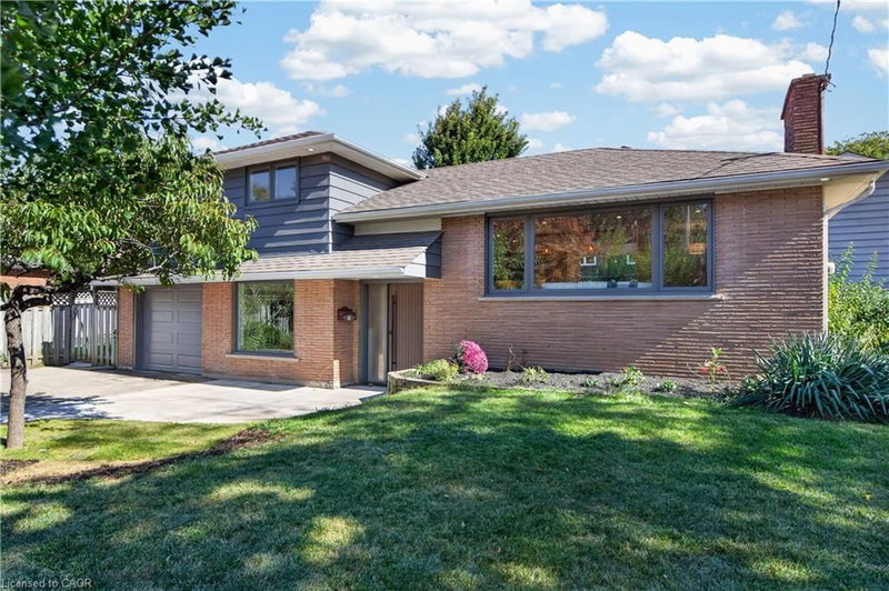 3028 Eva Drive photo 3