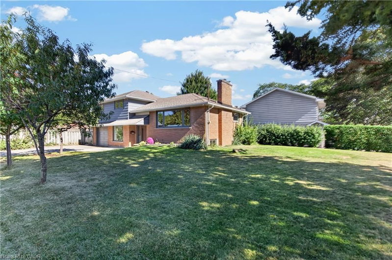 3028 Eva Drive photo 4
