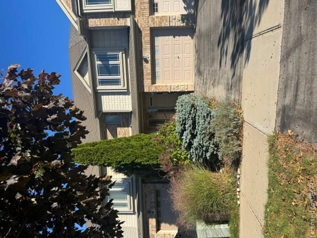 43 Hemlock Way photo 2