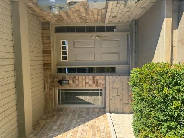 43 Hemlock Way photo 3